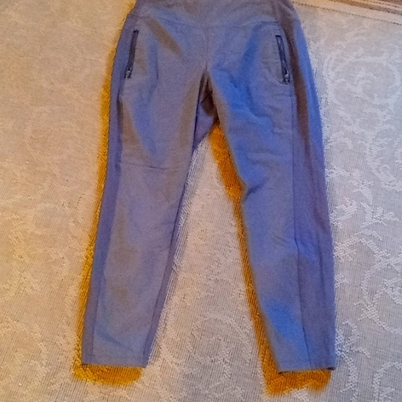 Athleta Headlands Hybrid tight
